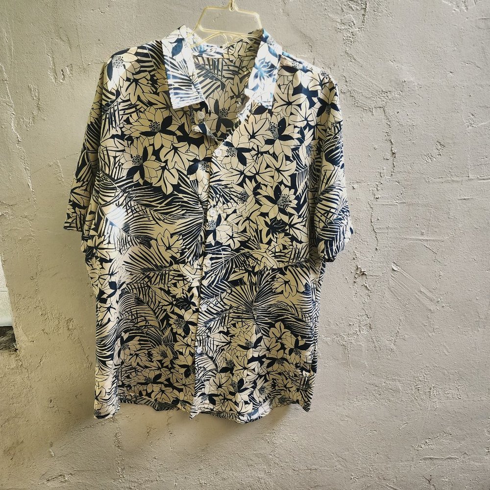 Dark Green and Pale Yellow Hawaiian Shirt XXL